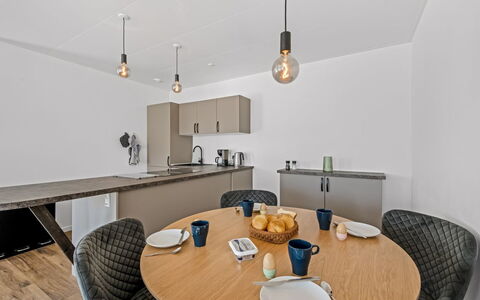 Apsolon - 50M to the Fjord: Interior Design, Möbel, Flooring, Wand, Fussboden, Holz, Decke, Countertop, Zimmer, Küche