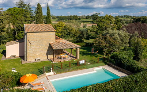 Ortale a Pitigliano with Pool: Schwimmbad, Estate, Bauernhaus, Garten, Resort, Hütte, Hinterhof, Gartenmöbel, Thermae, Villa