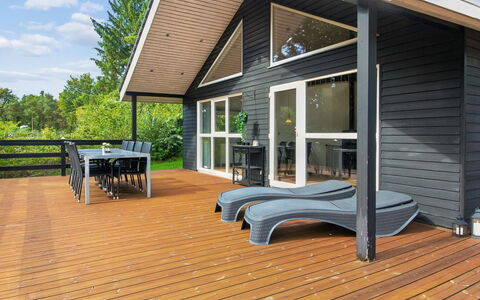 Elle: Holz, Holzboden, Hartholz, Planke, Deck, Holzbeize, Veranda, Gartenmöbel, Schatten, Hütte