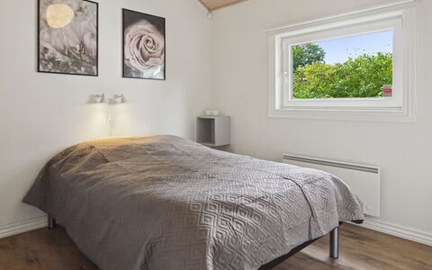 Elle: Schlafzimmer, Bett, Holz, Decke, Interior Design, Flooring, Bettdecke, Fussboden, Bedding, Zimmer