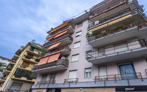 La Casa di Agnese: Schwimmbad, Gartenmöbel, Garten, Möbel, Resort, Schatten, Eco Hotel, Hinterhof, Freizeit, Stuhl