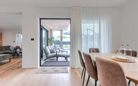 Veronica: Interior Design, Möbel, Flooring, Fussboden, Holz, Holzboden, Decke, Zuhause, Wohnzimmer, Beleuchtung