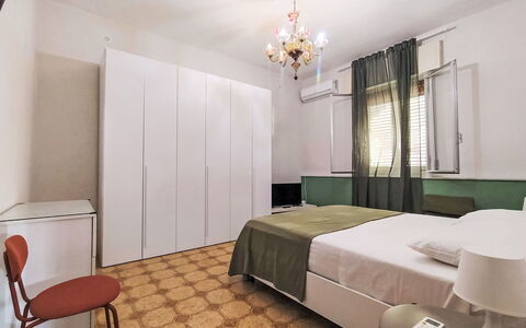 Sorella Lina: Interior Design, Flooring, Fussboden, Möbel, Zimmer, Decke, Beleuchtung, Wohnung, Schlafzimmer, Bett