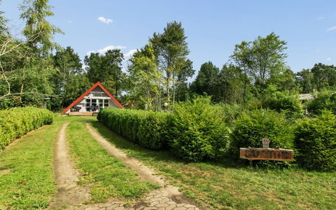 Terttu - 30Km from the Sea: Strauch, Ländliches Gebiet, Garten, Hütte, Rasen, Wiese, Park, Bauernhaus, Landscaping, Garten