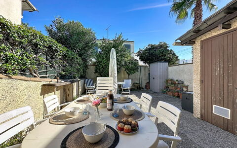La Placette: Wohnung, Resort, Schwimmbad, Eigentumswohnung, Balkon, Hotel, Eco Hotel, Villa, Zimmerpflanze