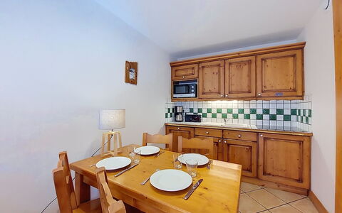 Le Hameau des Airelles: Wohnung, Resort, Schwimmbad, Eigentumswohnung, Balkon, Hotel, Eco Hotel, Villa, Zimmerpflanze