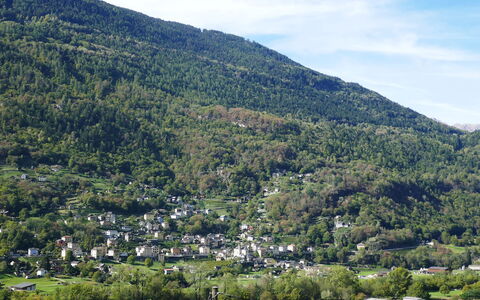 Valserhaus: Bergforms, Berg, Natur, Hügel, Vegetation, Hochland, Landschaft, Ländliches Gebiet, Bergstation, Wohngebiet