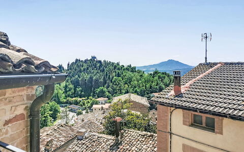 Dimora Castello: Backstein, Estate, Garten, Vorort, Auffahrt, Landscaping, Garten, Hazienda, Bauernhaus, Hinterhof