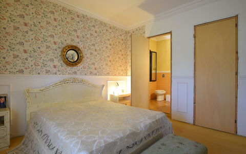 Zuccheri Canditi: Wand, Interior Design, Schlafzimmer, Bett, Holz, Bettdecke, Decke, Möbel, Zimmer, Textil