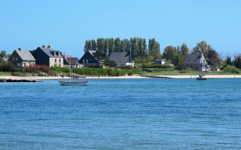 Au Coin des 3 Feux: Wasservorräte, Wasserweg, Boot, Küsten Und Ozeanische Forms, Watercraft, Küste, Meer, See, Kanal, Hütte