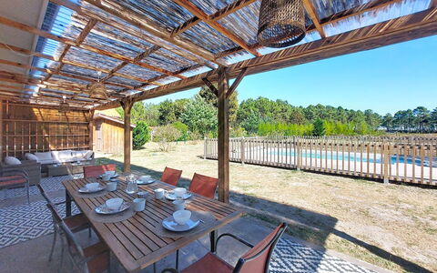 Tartoure: Schatten, Resort, Deck, Stuhl, Veranda, Eco Hotel, Hartholz, Holzbeize, Outdoor Struktur, Design