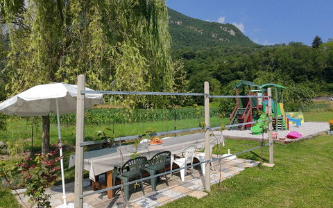 Casa Mis: Schatten, Garten, Gartenmöbel, Freizeit, Tisch Im Freien, Hinterhof, Park, Garten, Landscaping, Outdoor Struktur