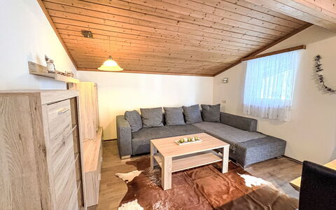 Saalbach-Hinterglemm 626: Möbel, Holz, Interior Design, Zuhause, Fussboden, Couch, Zimmer, Decke, Wohnzimmer, Hütte