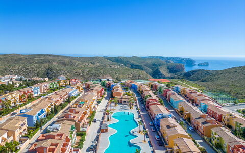 Pueblo de la Paz: Blau, Holz, Möbel, Zuhause, Gartenmöbel, Stuhl, Schatten, Balkon, Holzbeize, Eco Hotel
