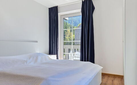 Haus Enzian: Flooring, Fussboden, Interior Design, Zuhause, Wohnung, Zimmer, Holzboden, Decke, Schlafzimmer, Bett