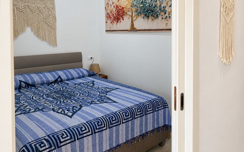 Papaveri Rossi: Möbel, Interior Design, Schlafzimmer, Bett, Fussboden, Bettdecke, Bedding, Flooring, Linens, Holz