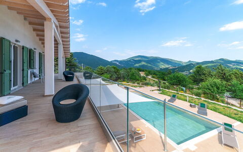Dimora Montefalcone 8, Emma Villas: Bergforms, Berg, Hügel, Landschaft, Gebirge, Bergstation, Grat, Eco Hotel, Senke, Steigung