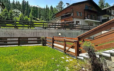 Natalina House: Schwimmbad, Resort, Hotel, Schatten, Villa, Balkon, Eco Hotel, Ferienort, Luftaufnahmen