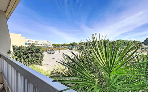 Port Camargue 125: Schatten, Strand, Balkon, Tropen, Zaun, Hotel, Walkway