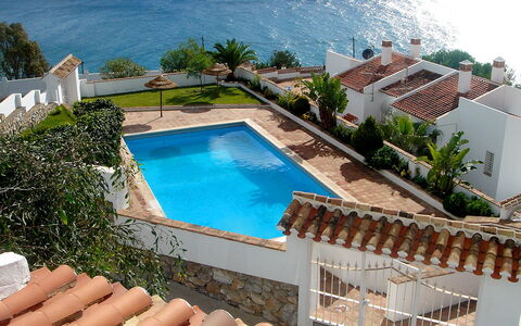 Villa Mimosa: Eigentum, Schwimmbad, Azurblau, Grundeigentum, Haus, Gebäude, Urlaub, Resort, Zuhause, Freizeit
