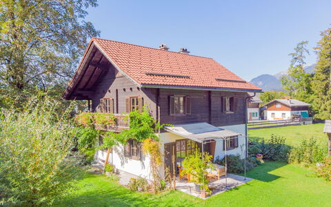 Weissenbach: Pflanze, Himmel, Eigentum, Fenster, Gebäude, Natürliche Landschaft, Baum, Haus, Grundstueck, Hütte