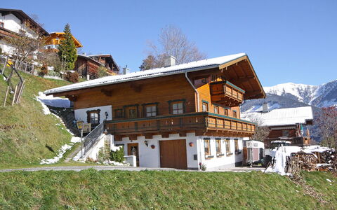 Unterpirchhof: Eigentum, Haus, Bergdorf, Berg, Gebirge, Zuhause, Dach, Gebäude, Alpen, Bergstation