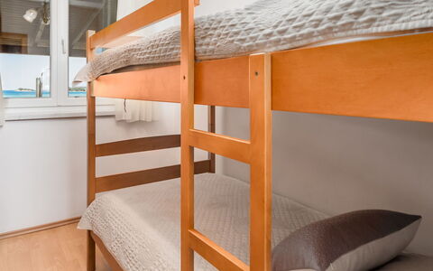 Rab Kampor 620: Bett, Möbel, Etagenbett, Zimmer, Orange, Produkt, Herberge, Die Architektur, Wohnheim, Bettrahmen