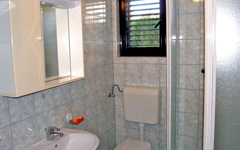 Vir 131: Badezimmer, Eigentum, Zimmer, Fliese, Armatur, Die Architektur, Haus, Grundeigentum, Toilette, Interior Design