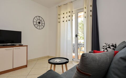 Vir 155: Zimmer, Eigentum, Möbel, Interior Design, Gebäude, Wand, Haus, Fussboden, Grundeigentum, Wohnung