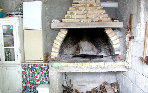Rudi: Feuerstelle, Steinofen, Kamin, Zimmer, Küchengerät, Beton, Haus