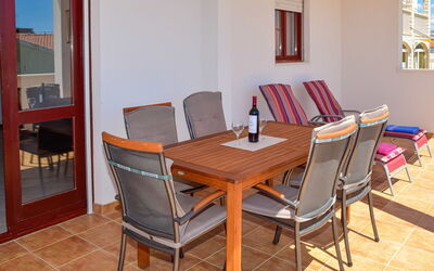 Trogir Okrug Gornji 340