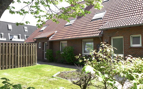 Norddeich 470: Pflanze, Gebäude, Eigentum, Fenster, Botanik, Blatt, Grün, Haus, Baum, Vegetation