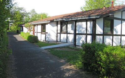 Ronshausen 100: Eigentum, Haus, Gebäude, Grundeigentum, Hütte, Zuhause, Grundstueck, Estate, Dach, Wohngebiet