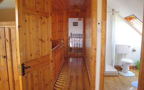 Portmagee Knightstown 100: Eigentum, Holz, Interior Design, Fussboden, Holzbeize, Flooring, Tür, Hartholz, Grundeigentum