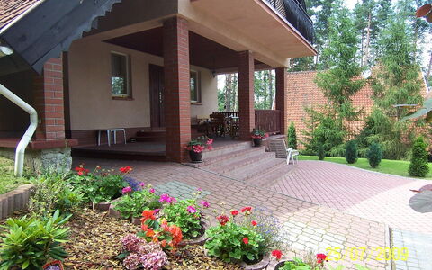 Mielno 2: Eigentum, Haus, Zuhause, Garten, Grundeigentum, Gebäude, Landscaping, Landschaft, Hinterhof, Garten