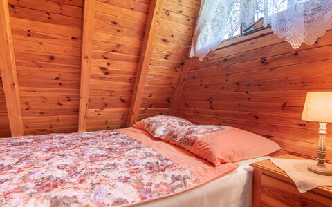 Borek Sulęcki: Schlafzimmer, Holz, Interior Design, Fussboden, Flooring, Bettdecke, Bett, Linens, Möbel, Bedding