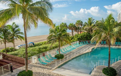 Miami Sunny Isles 150: Schwimmbad, Resort, Eigentum, Urlaub, Karibik, Grundeigentum, Palme, Baum, Tropen, Ferienort