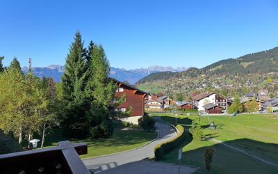 Villars 755: Eigentum, Wohngebiet, Daytime, Berg, Himmel, Grundeigentum, Gebirge, \Stadt, Zuhause, Estate