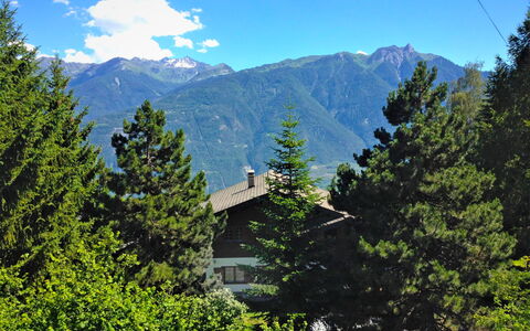L'Alpage: Himmel, Wolke, Berg, Daytime, Ökoregion, Pflanze, Natur, Natürliche Landschaft, Lärche, Vegetation