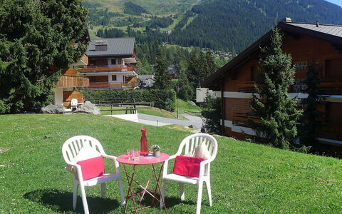 Verbier 131: Eigentum, Bergstation, Hütte, Haus, Garten, Gras, Gebirge, Hinterhof, Ländliches Gebiet, Gebäude