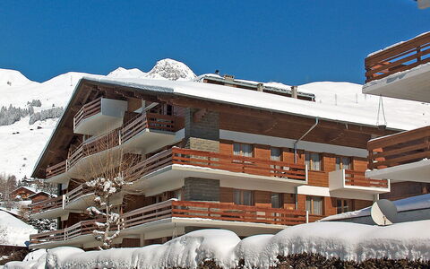 Val Neige 11: Himmel, Gebäude, Schnee, Weiss, Fenster, Haus, Welt, Steigung, Urban Design, Holz
