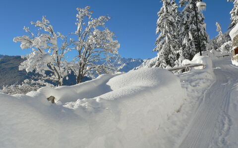 Château Lapin: Schnee, Winter, Baum, Himmel, Geologisches Phänomen, Einfrieren, Berg, Terrain, Alpen, Wolke