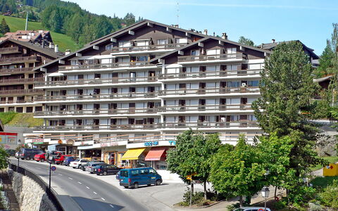 Nendaz 100: Gebäude, Himmel, Auto, Fahrzeug, Pflanze, Rad, Urban Design, Fenster, Eigentumswohnung