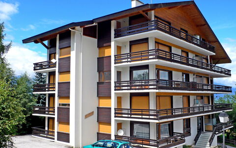 Diana E2: Eigentum, Gebäude, Wohngebiet, Haus, Wohnung, Die Architektur, Eigentumswohnung, Zuhause, Grundeigentum, Mischnutzung