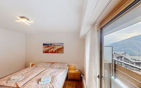 Diana E2: Holz, Interior Design, Decke, Zimmer, Fussboden, Wohnung, Holzboden, Hartholz, Holzbeize, Schlafzimmer