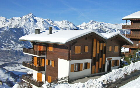 Les Bouillets: Himmel, Gebäude, Schnee, Eigentum, Berg, Fenster, Haus, Steigung, Die Architektur, Baum