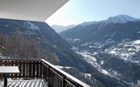 Les Bouillets: Bergforms, Berg, Gebirge, Himmel, Eigentum, Schnee, Alpen, Bergstation, Winter, Die Architektur