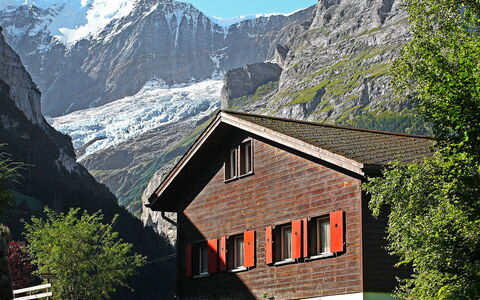 Egg-Isch: Berg, Pflanze, Himmel, Gebäude, Natur, Natürliche Landschaft, Steigung, Hochland, Haus, Holz