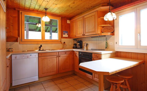 Egg-Isch: Spüle, Cabinetry, Fenster, Eigentum, Möbel, Countertop, Sinken, Zapfhahn, Tabelle, Küche