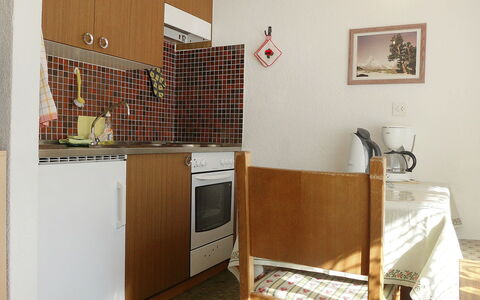 Täsch 130: Zimmer, Eigentum, Möbel, Haus, Gebäude, Interior Design, Grundeigentum, Fussboden